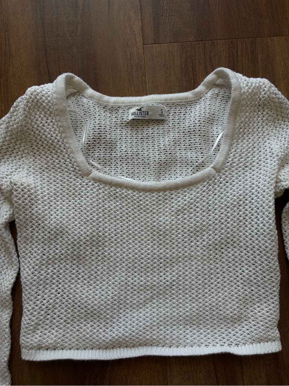 Hollister White Knit Cropped Long Bell Sleeve Top Scoop Neck Bohemian Coastal - Picture 6 of 7
